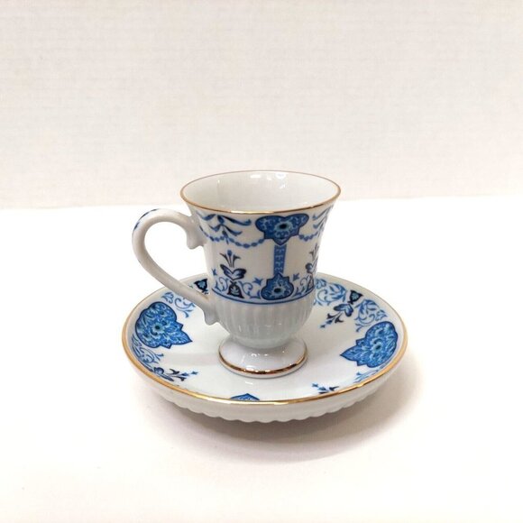 Avon Other - VTG 1984 Avon European Tradition Miniature Cup & Saucer Set Medici Porcelain